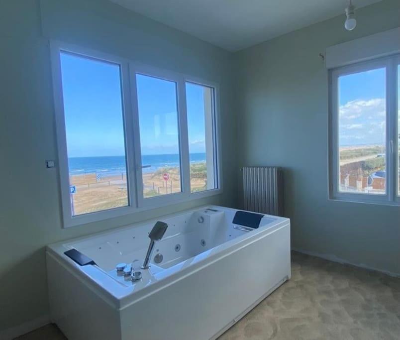 Spa Privatif Face Mer Riva Romantic & Spa Уистреам Екстериор снимка